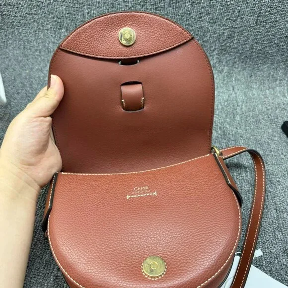 100% Authentic Chloe Suede Darryl Saddle Shoulder Bag - Picture 4 of 14